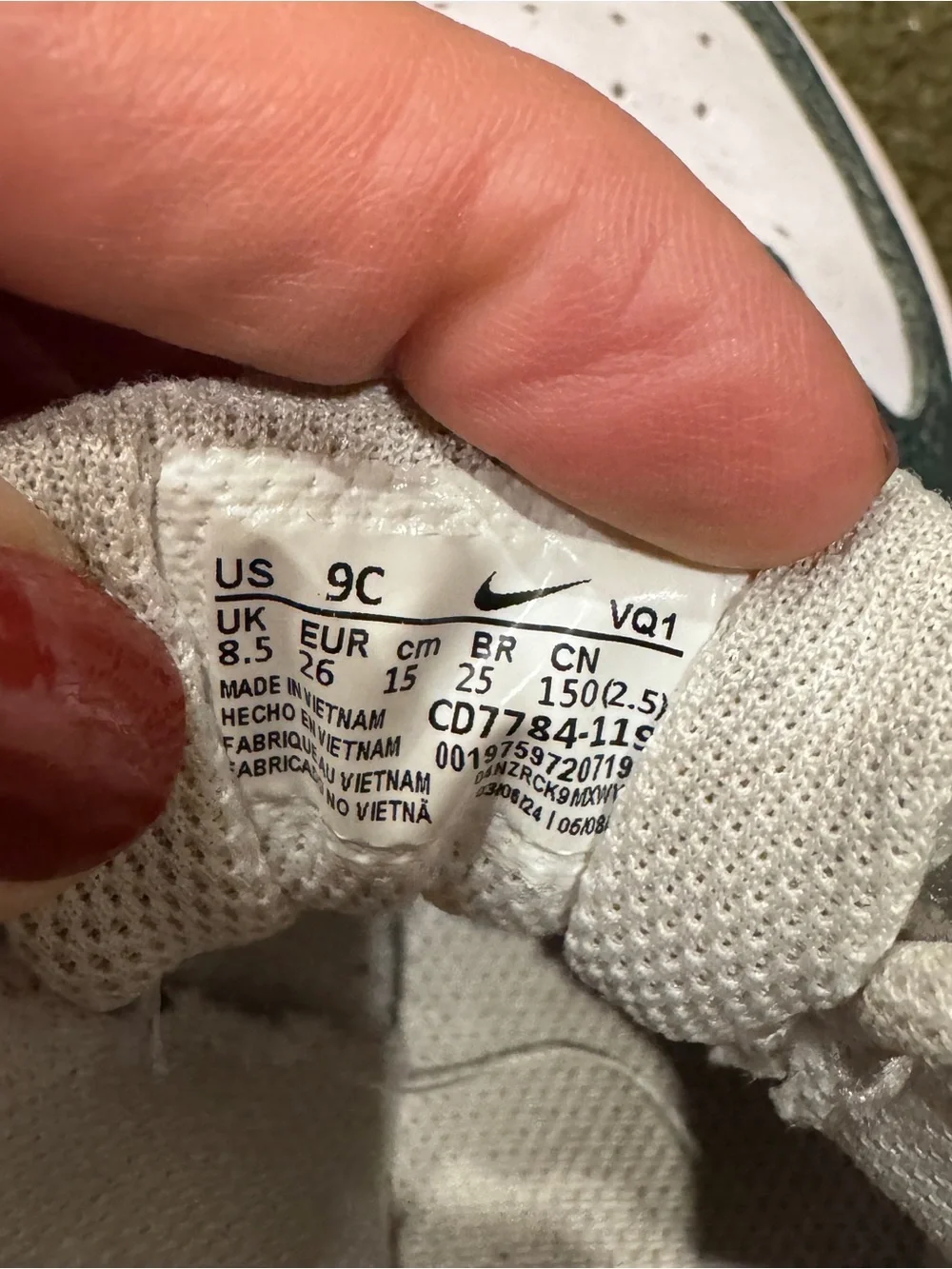 Nike Toddler High-Top Sneakers in White and Green - Size 9